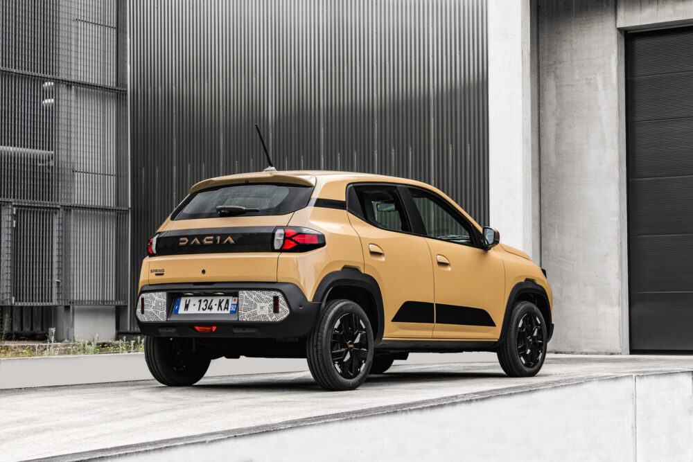Dacia Spring 5