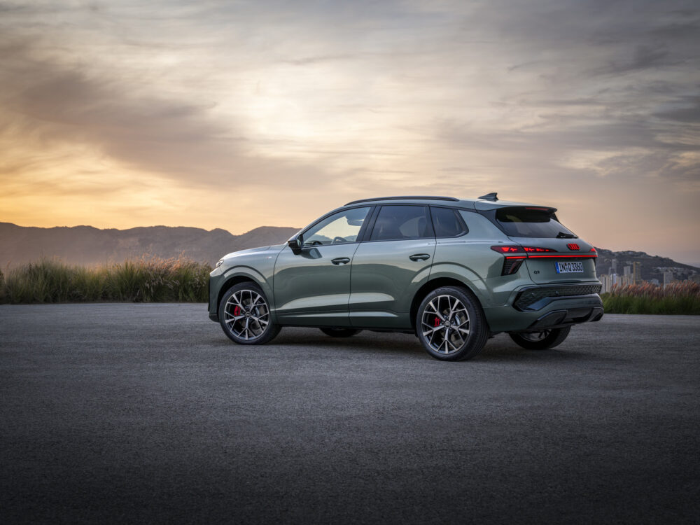 Audi Q3 Suv 2