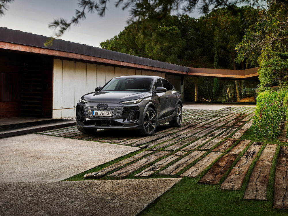Audi Q6 E Tron Sportback Suv Coupe 1