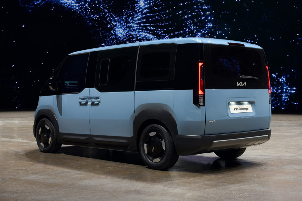 Kia Pv 5 Kleinbus 2