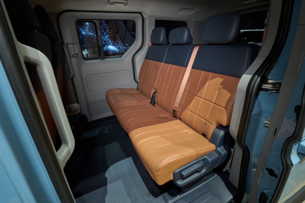 Kia Pv 5 Kleinbus 4
