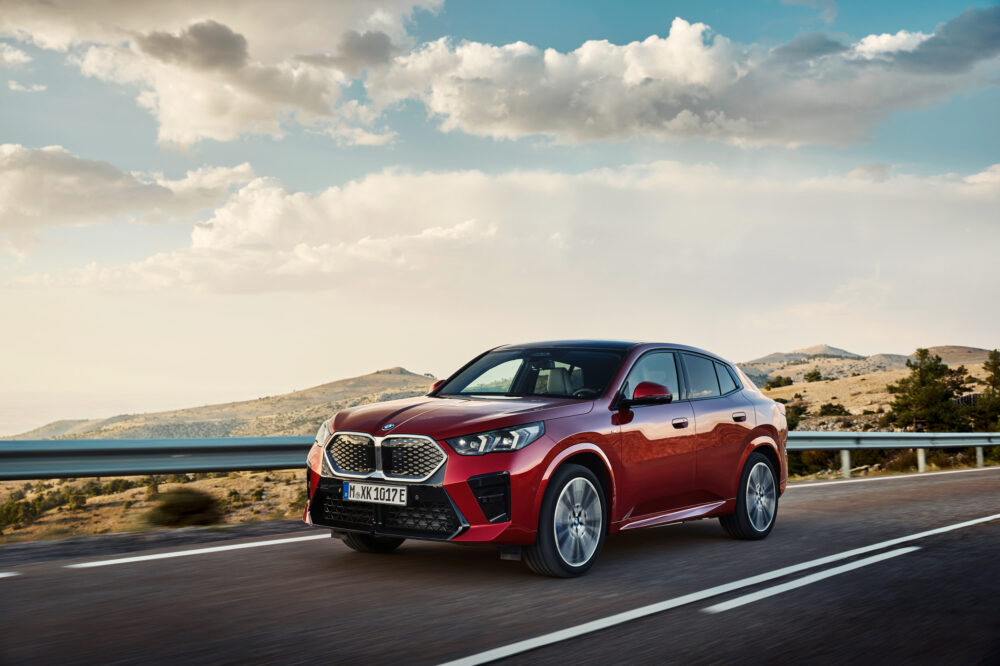 bmw ix2 u10 11.jpg