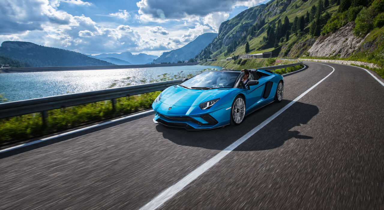 Lamborghini Aventador Roadster (X) Vehicle Model