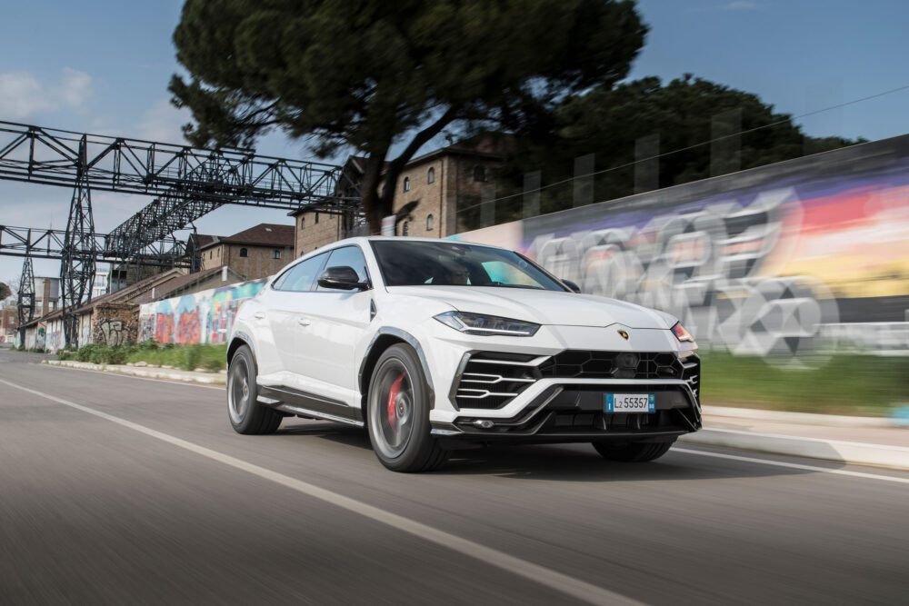 lamborghini urus 03