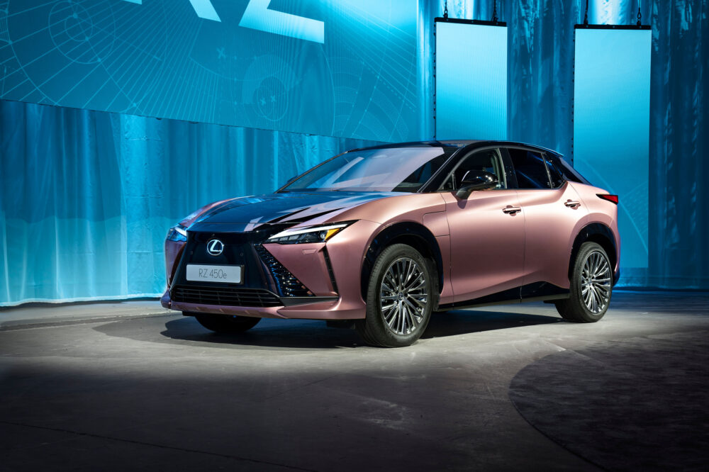 lexus rz 02