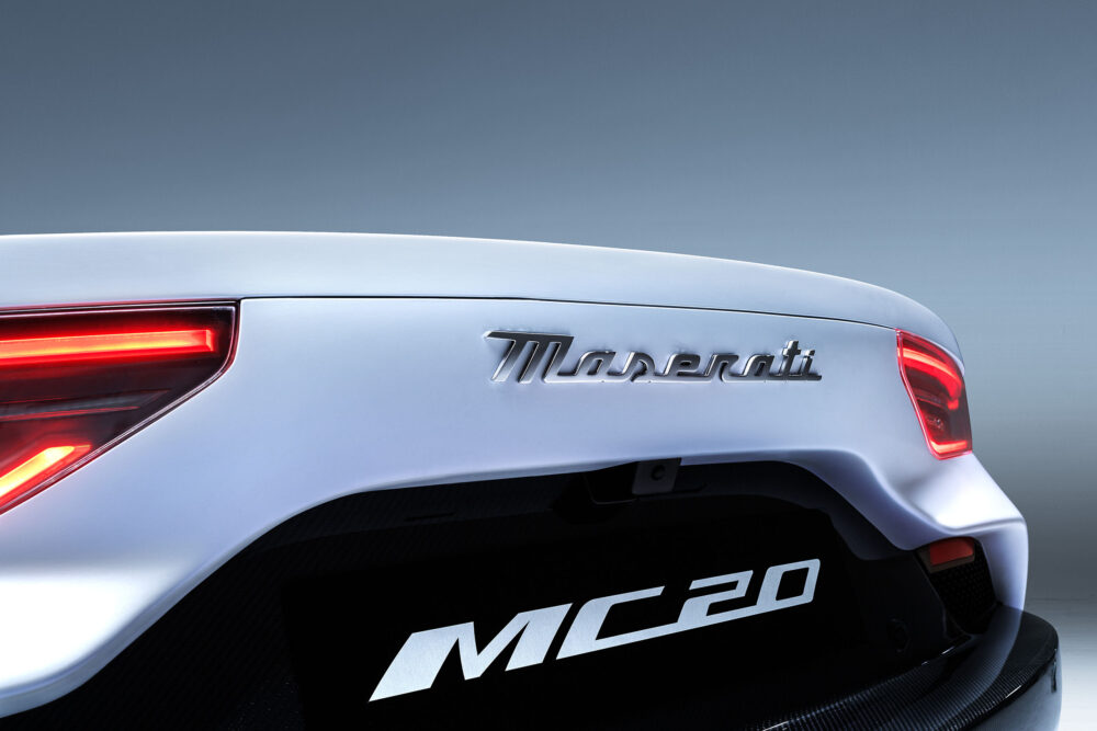 maserati mc20 05