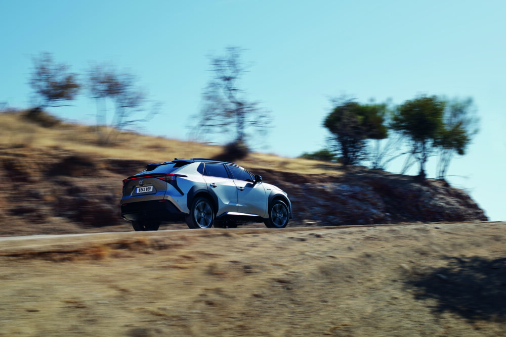 toyota bz4x 06