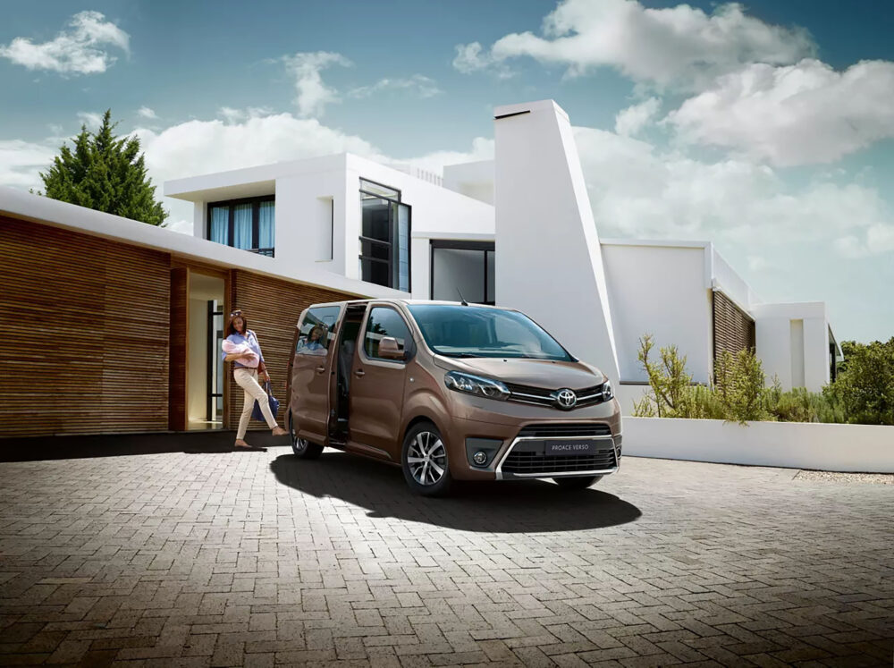 toyota proace verso 02